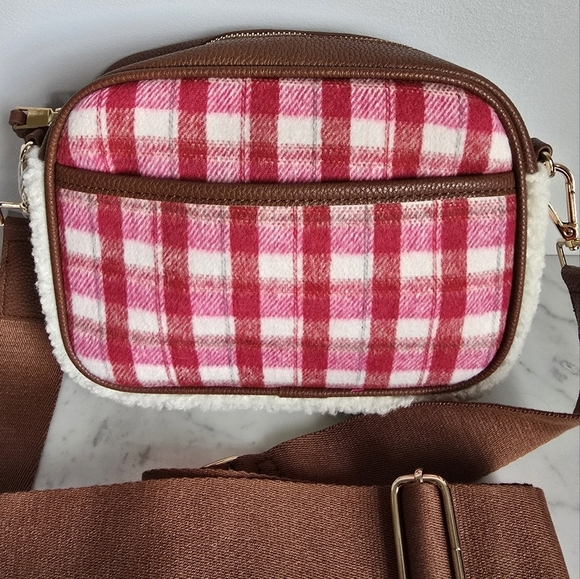 Shiraleah, New, Mirabel Camera Crossbody Purse Pink Plaid Sherpa Flannel Bag - Picture 4 of 13